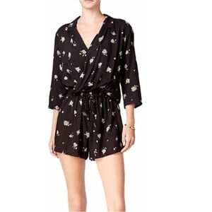 NORDSTROM Chelsea Sky Black Floral Collared Romper XS